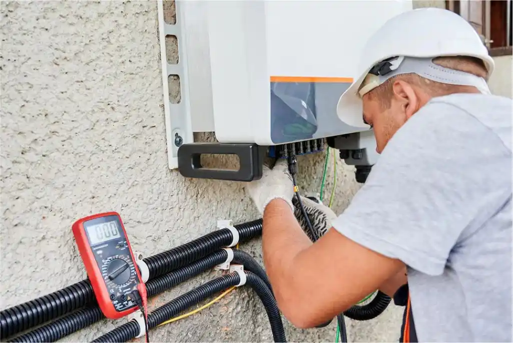 professional checking solar inverter